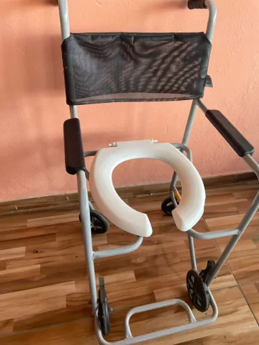 CADEIRA DE BANHO