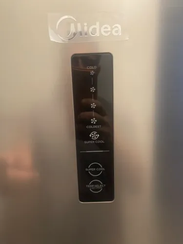 Geladeira Midea