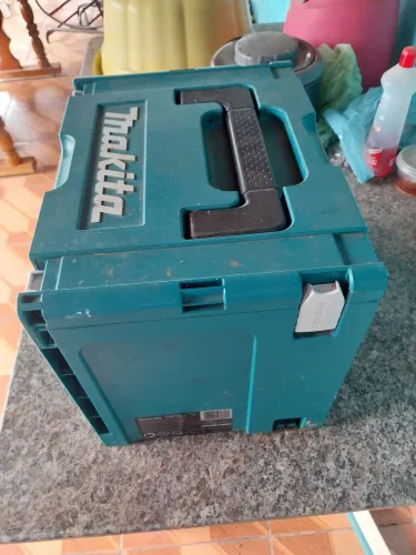 Térmica makita 18l