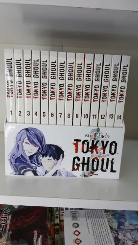 Box Mangás Tokyo Ghoul 1 ao 14 Com Os Brindes Originais (Semi novo)