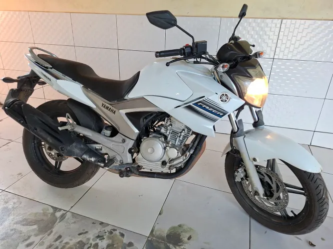 Fazer 250