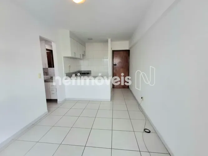 Apartamento no bairro Coração Eucarístico, com 40 m²; de área, 01 quarto, 01 banheiro e 01
