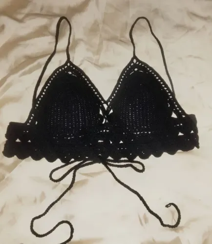 Cropped de crochê Angela- Tamanho M | cor preta