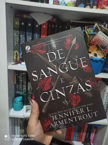 De sangue e cinzas - Jennifer L. Armentrout