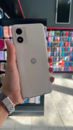 Moto E13