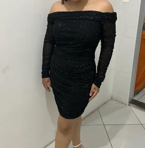 Vestido Preto Ombro a Ombro com Brilho Shein