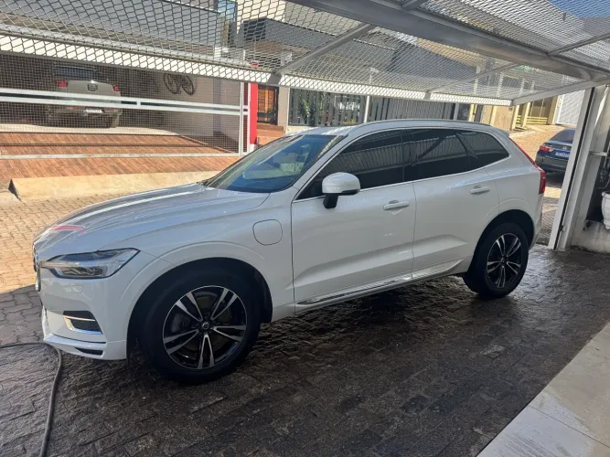 Volvo XC-60 XC 60 T-8 Híbrido Momentum 2.0 5P 2021