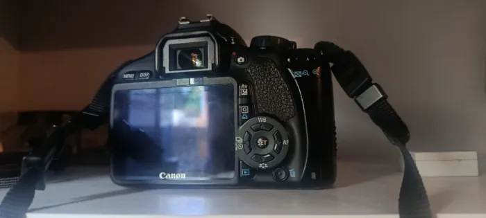 Canon EOS Rebel T2i