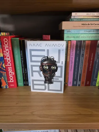 "Eu, Robo" - Isaac Asimov
