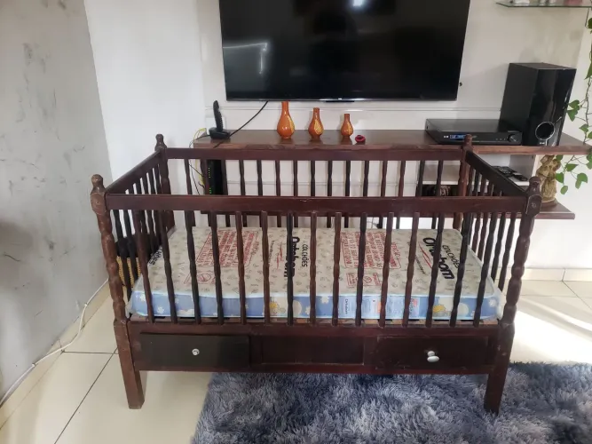 Berço Madeira Maciça + Colchão Novo - 400,00