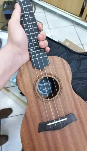 Ukulele Concert Strinberg Eletrônico