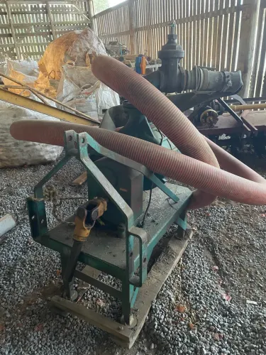 Bomba de irrigação thebe