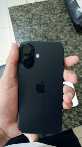 iPhone 16 