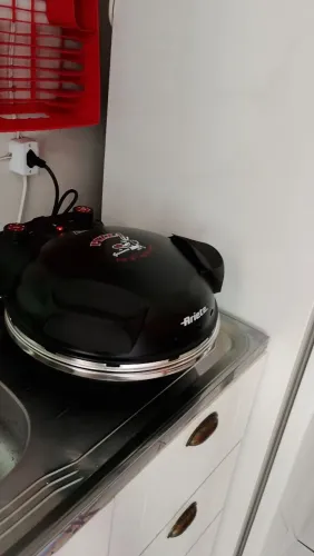 Aríete, forno para pizza , usada 4 vezes produto novo