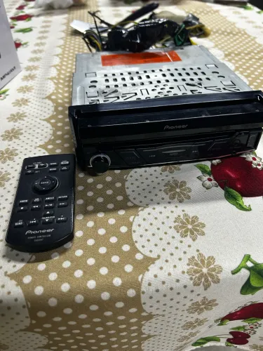 DVD RÁDIO PIONNER VEICULAR ( DISPLAY NÃO FUNCIONA ) 