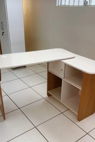 Escrivaninha (Entrega Rápida Produto Novo)