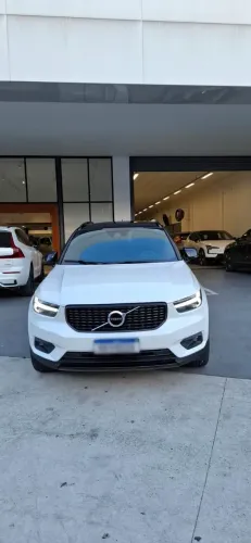 Volvo XC40 XC 40 T-5 Híbrido R-design 1.5 262cv FWD 2021