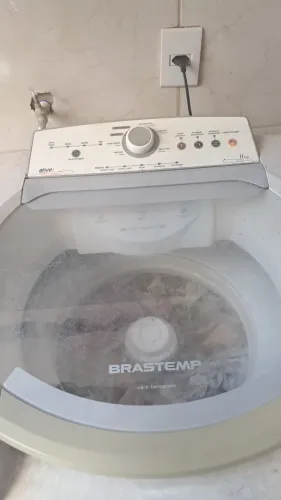Máquina levar Roupas Brastemp 11 kilos na voltagem 220v
