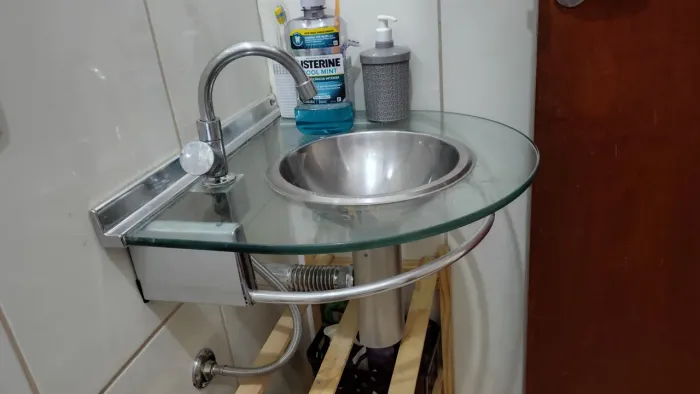 Pia de vidro para banheiro 