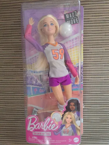 Boneca barbie Vôlei em corpo genérico