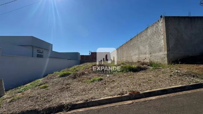 Terreno à venda, 320 m² por R$ 220.000,00 - Villas Paraíso - Botucatu/SP