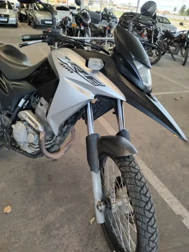 XRE 300 ADVENTURE FLEX 2 DONO MOTO EM PERFEITO ESTADO 2 PNEUS NOVOS NO PONTO DE TRANSFERIR