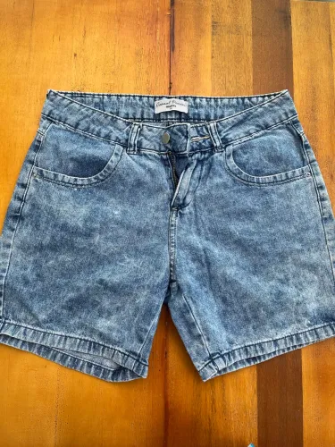 Short feminino Marisa 