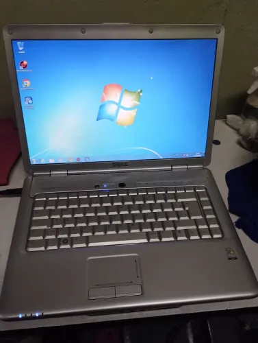 Notebook Dell 1525 funcionando leia