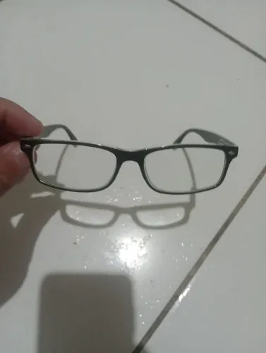 Vendo óculos