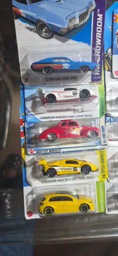 LOTE de Hot Wheels varios