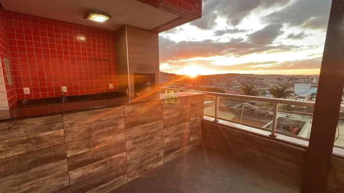 Cobertura Exclusiva com 3 Quartos, Jacuzzi e Vista Panorâmica