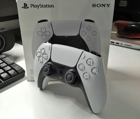 Controle Ps5 em perfeito estado + Analógicos magnéticos (Half Effect)