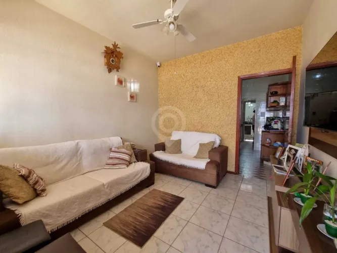 Casa de rua : / Residencial / Vila Bela Vista