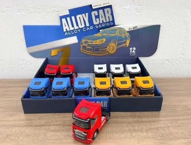 Vendo caixa com 12 miniaturas caminhão Daf toco 1:50 escala 