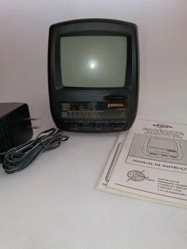 Mini tv 4,5" cougar antiga funcionando 