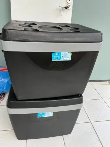 Caixa térmica 75L nova (2 unidades)
