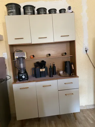 Armário semi novo