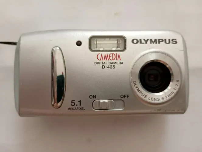 Câmera Digital Olimpus D435
