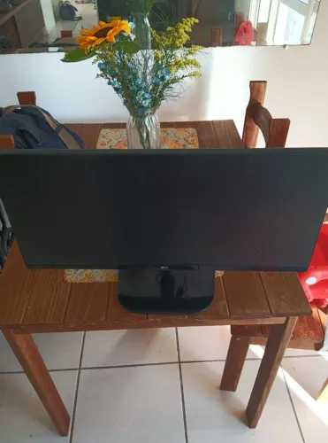 Monitor Wide 25 polegadas