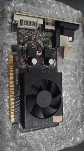 Placa de vídeo Nvidia G210 1GB DDR3 (só VGA)