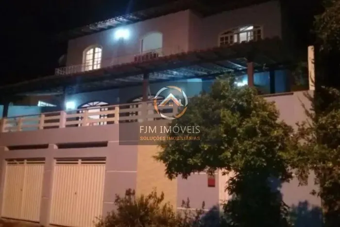 Casa em Condomínio em Niterói: 4 Dormitórios por R$650 mil