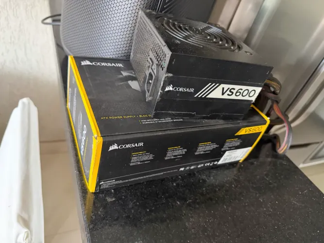 Fonte Corsair 600w