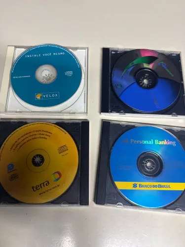 CDs antigos terra Oi bbrasil GVT -anos 2000 colecionadores