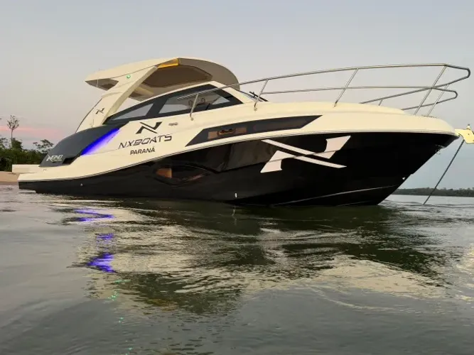 Lancha NX 340 - Poucas Horas de Uso