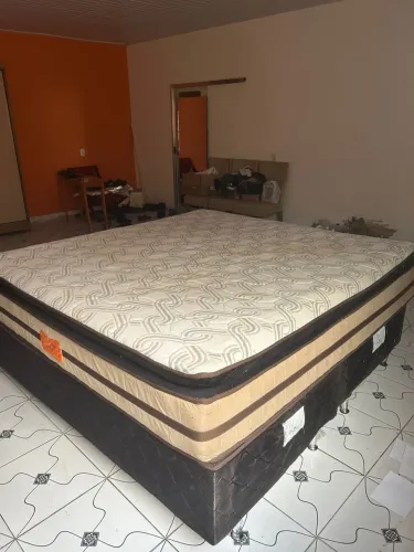 Cama super king semi-nova em perfeito estado