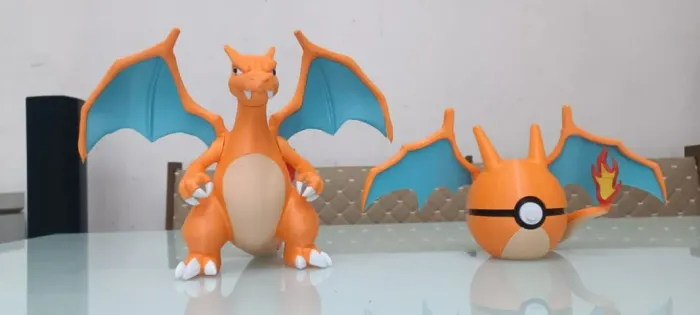 Kit Charizard e Pokebola Charizard Mega Evolução