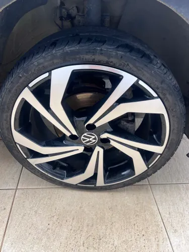 Jogo de rodas aro 17 4/100 jetta gli