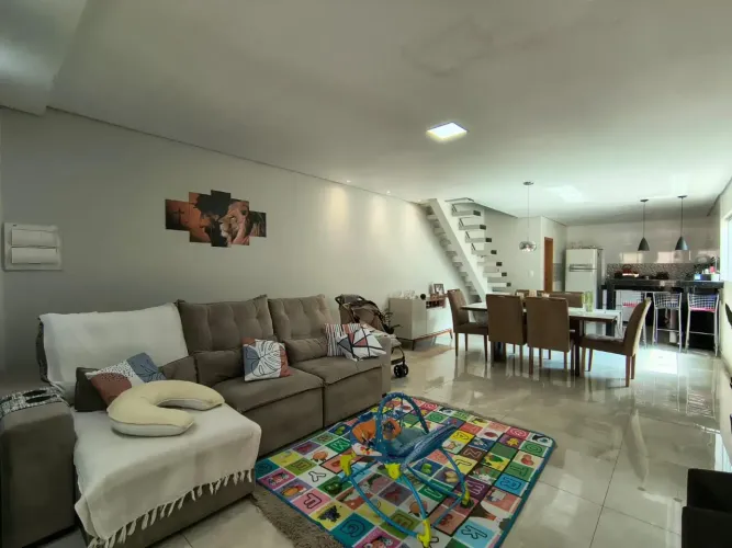 Casa Geminada a venda