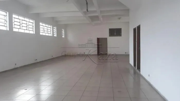 Comercial Ponto Comercial em São José dos Campos