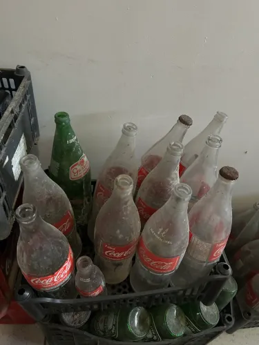 3 engradados de cervejas e garrafas de 600 ml Heineken ? preço a negociar 